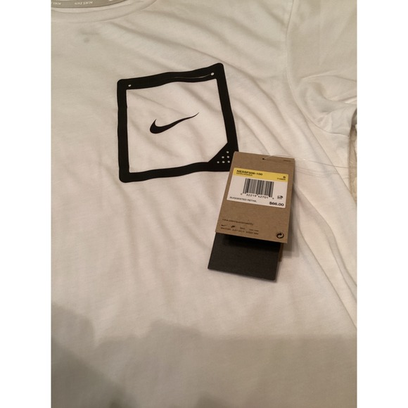 Nike Swim Dri-FIT T-Shirt Mens Small White UPF 40+ Graphic NEW - Picture 5 of 6